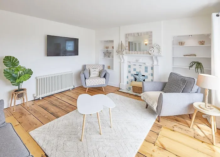 Host & Stay - Beach Retreat