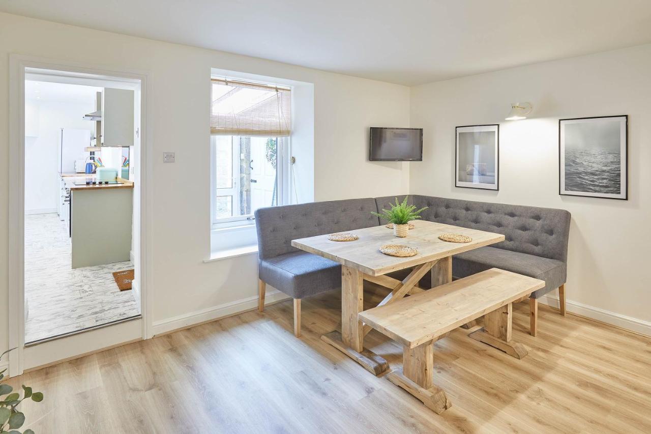 Host & - Retreat Apartment *
